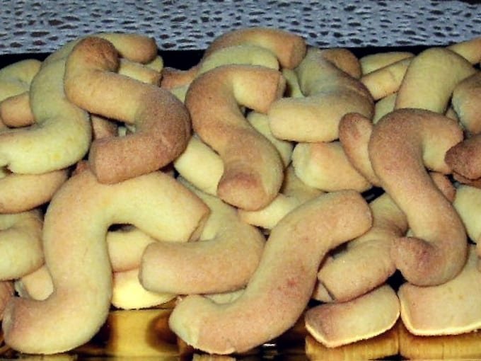 Biscotti pasquali a forma di esse tipici di Burano
