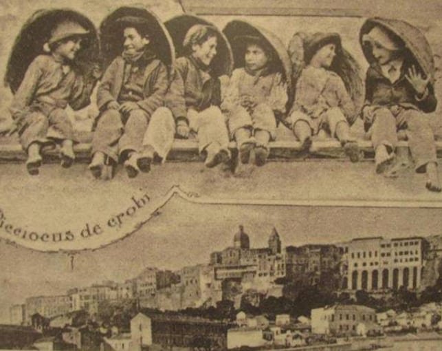 Piccioccus de crobi e vista della parte più antica di Cagliari in un'antica immagine